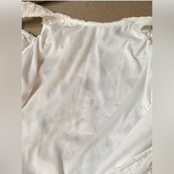 Japna White new dress - Picture 4 of 7